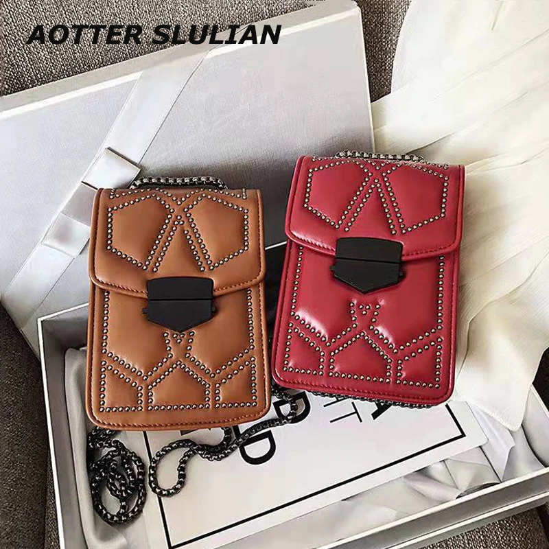 

New Casual Chain Crossbody Bag Ladies Mini Shoulder Tote Solid PU Leather Phone Card Purse Girls Fashion Trending Rivet Handbags