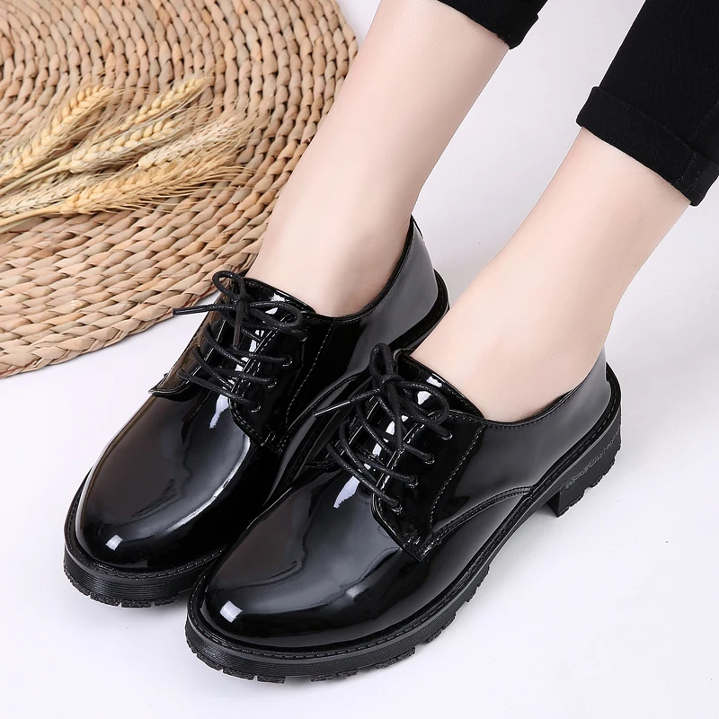 Women Derby Shoes Woman Brogue Handmade Casual Women's Patent Leather Flats Shoes Lace up Shinny New Ladies Flat Shoes