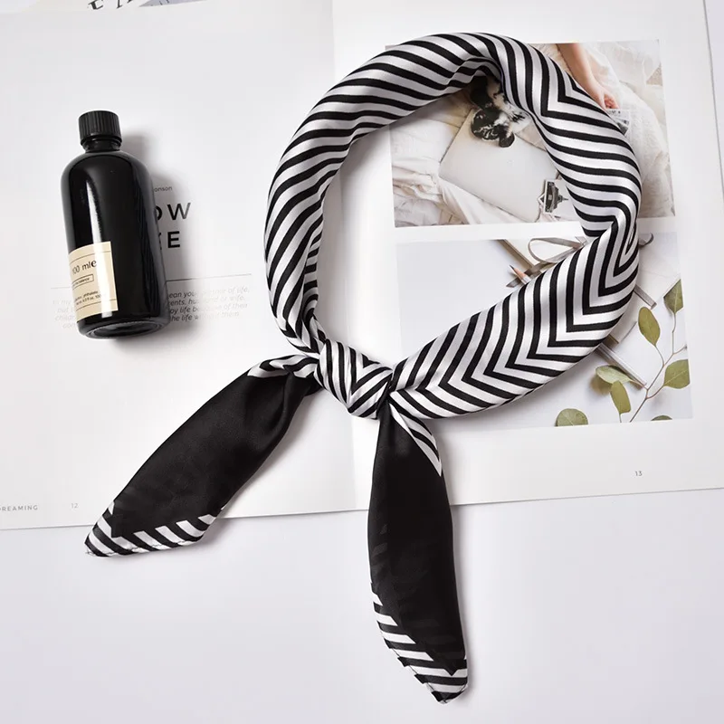 Женский платок в полоску