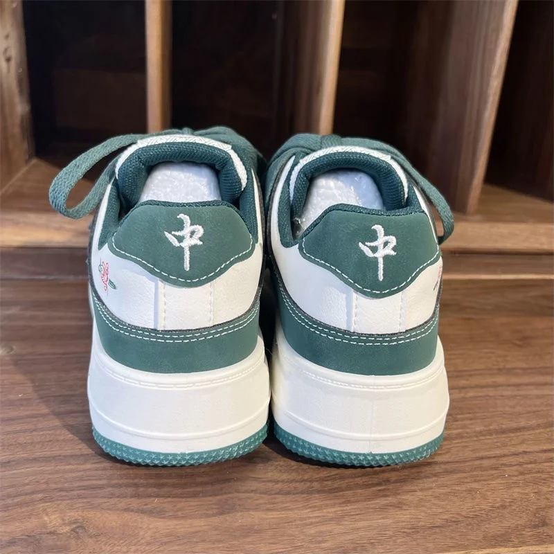 2022 Fall New Women's Sneakers Luxury Breathable Designer Sneakers Casual Green Lace-Up Solid Color Thick Sole Zapatilla Mujer