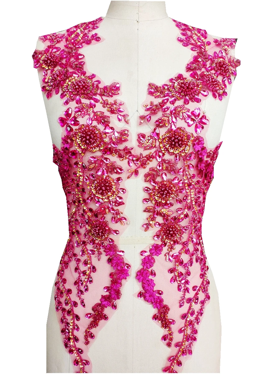 Зеленая бисерная аппликация для вышивки свадебного платья