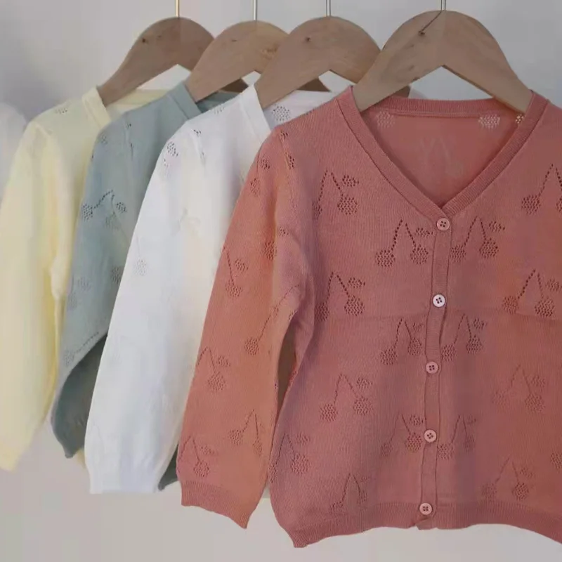 Фото Предварительная продажа 2022 летняя одежда для девочек bp свитер с цветами пальто
