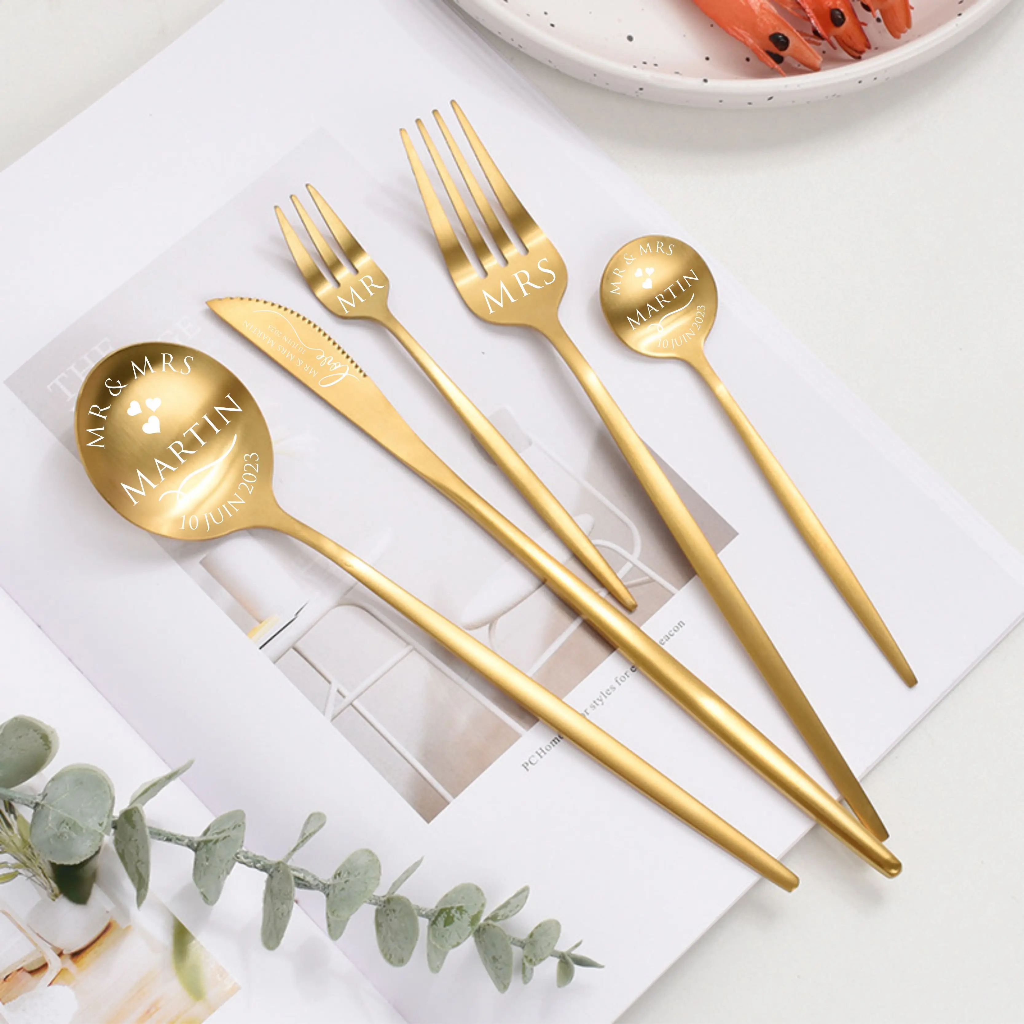 

1 набор персонализированных ножей для свадебного торта, набор ножей на заказ, свадебный подарок на день рождения, разноцветный инструмент для украшения торта