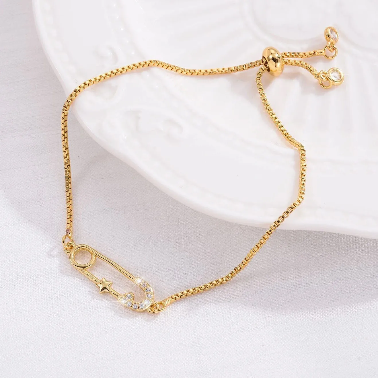 Женская позолоченная латунная булавка с фианитом подвеской в виде звезды