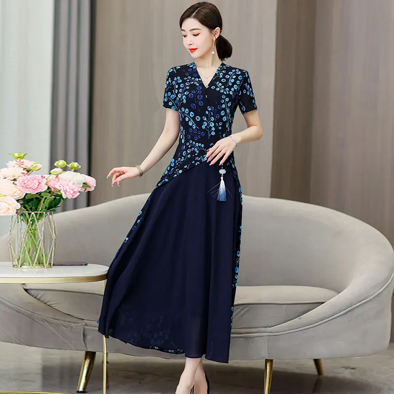 

Chinese style floral dress female 2023 summer new slimming age reduction fashion senior sense MIDI skirt