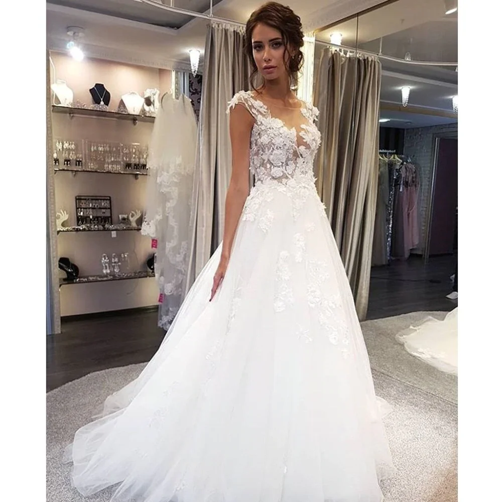 

Scoop Wedding Dresses White Lace Applique A Line Sleeveless Illusion Sweep Train Bridal Gowns with Back Buttons