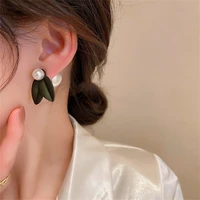 silver needle asymmetric imitaion pearl earrings personality flower fashion niche design temperament earrings women jewelry