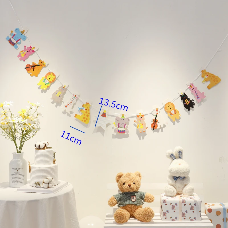 

Гирлянда с цветами и флагом Euniqueen