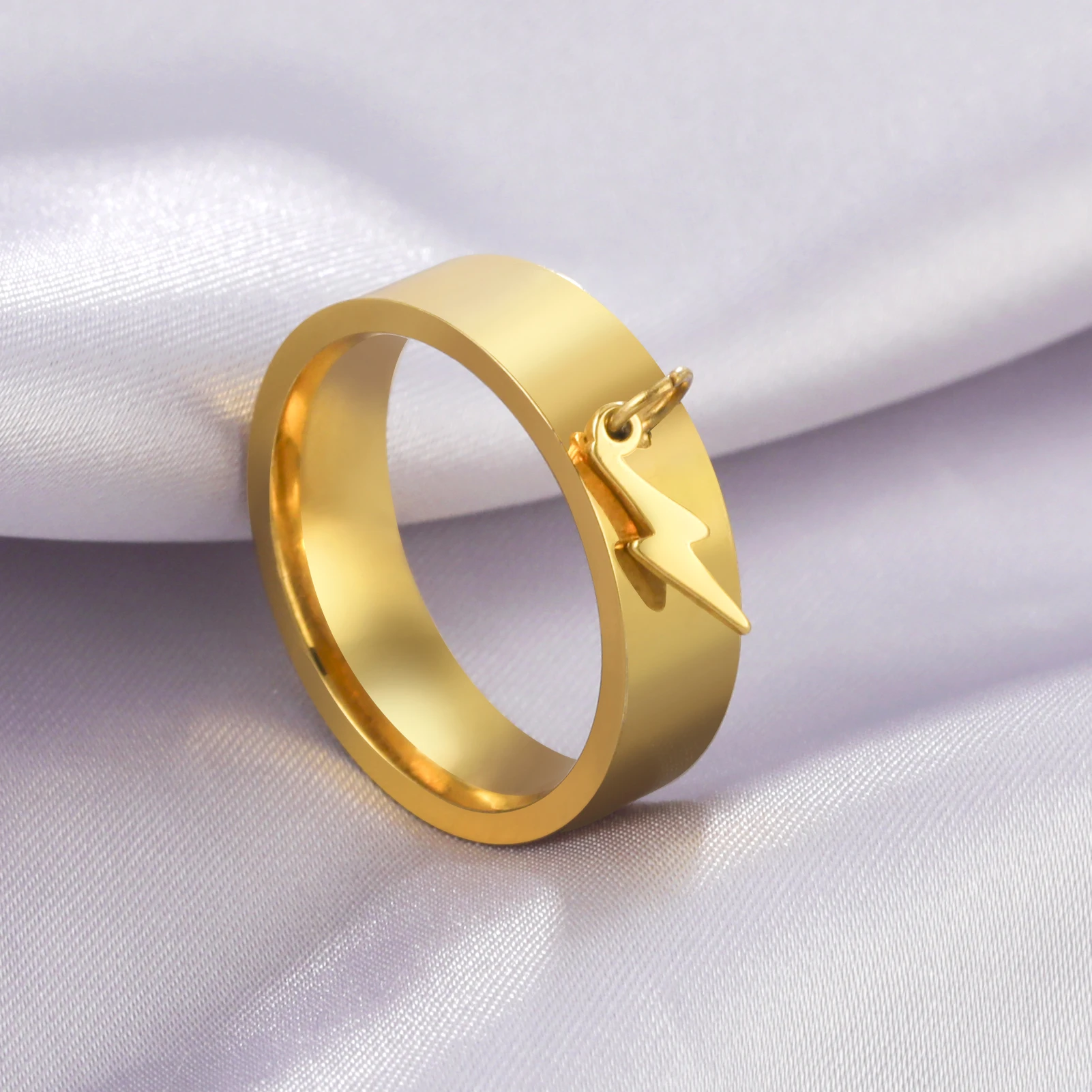 

Кольца Amaxer подвеска с молнией для мужчин и женщин, простые кольца из нержавеющей стали золотого и серебряного цвета, Подарочные ювелирные у...