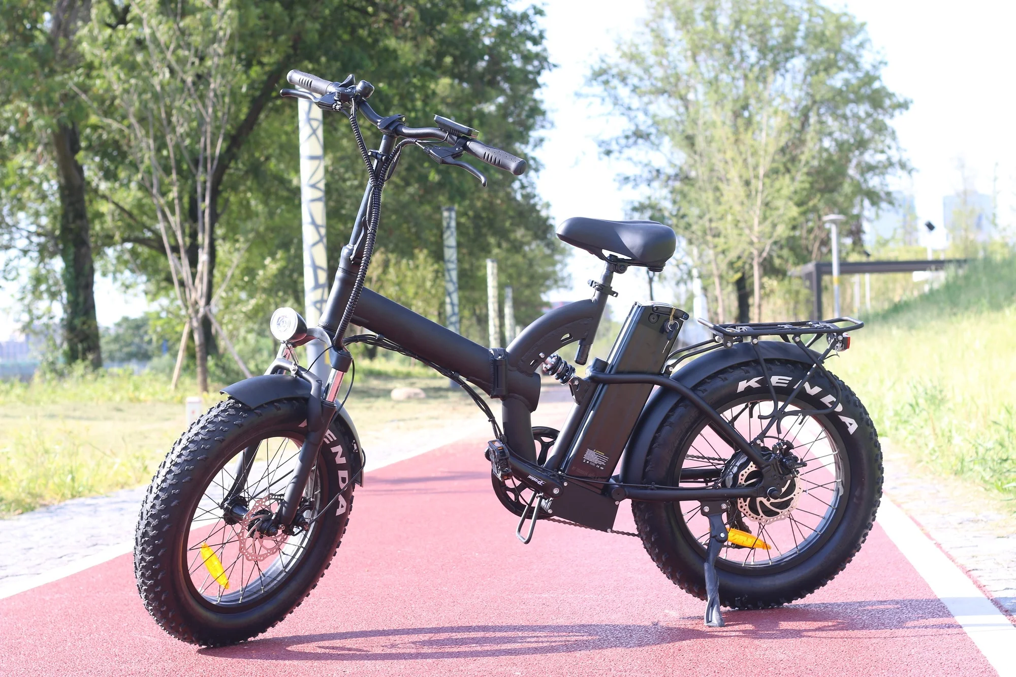 Производитель eBikeGo представляет новый велосипед Transil e1 - беспрецидентный хайтек-раскладной электровелосипед