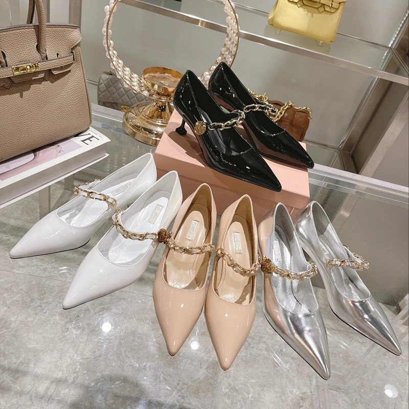 

Новый универсальный заостренный носок цепь лакированная кожа бокал вина высокий каблук
