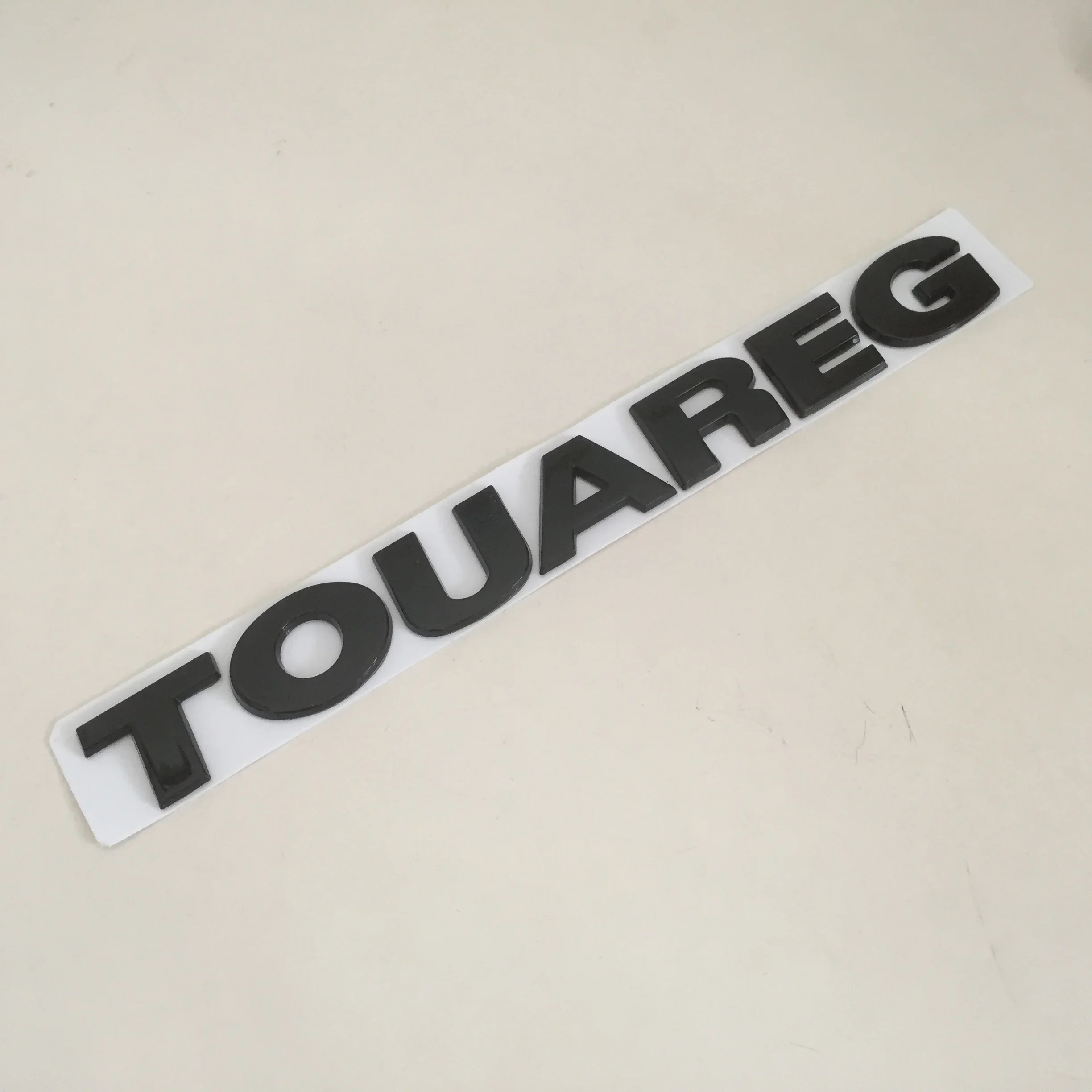 

1 шт. 3D ABS для автомобиля TOUAREG, буквы на задний бампер, багажник, буквенная эмблема, наклейка, значок, наклейка, Стайлинг, автоаксессуары