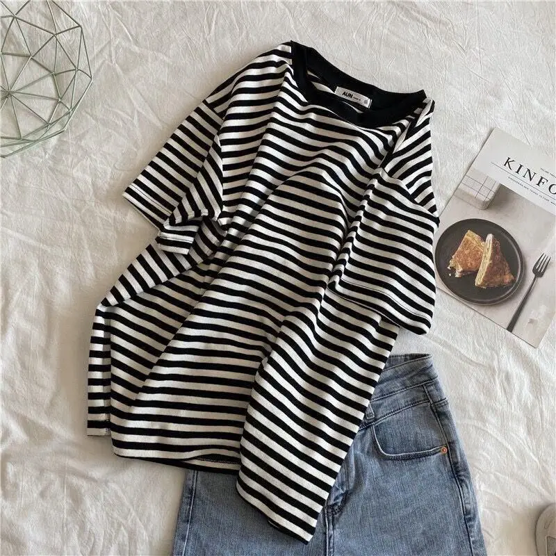 

Women Black White Stripes Tshirt Men O Neck Casual Tops Long Sleeve Loose Pullover T-shirt 2022 Srping New Fashion Korea Shirt