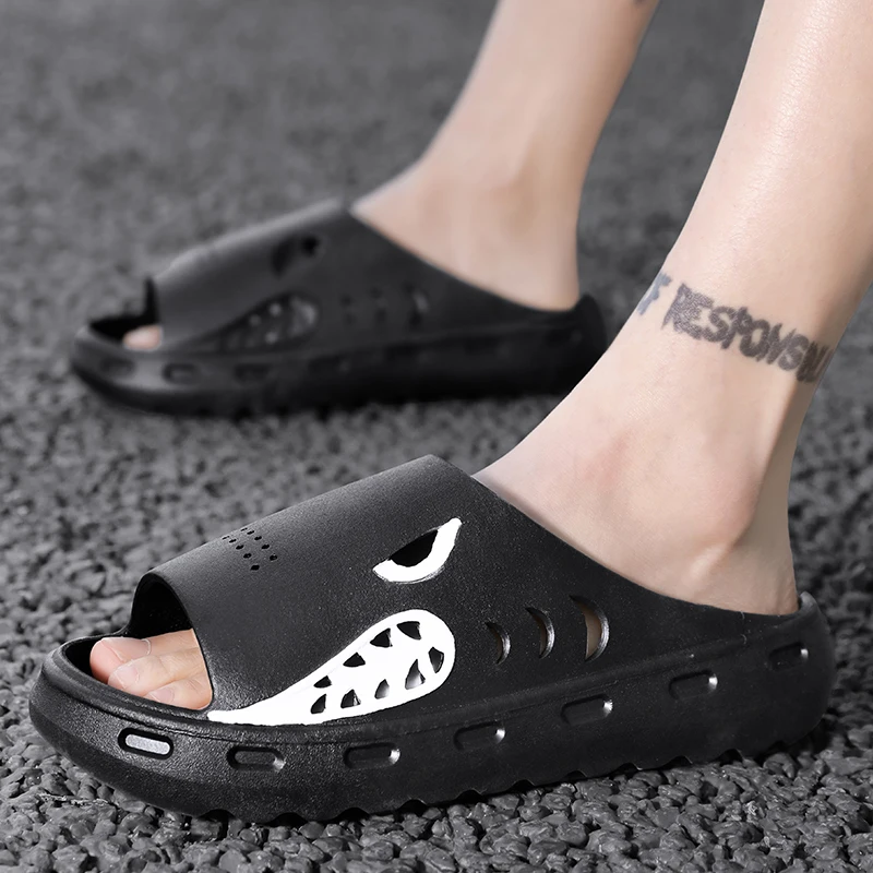 

Summer Men Slippers Creative Shark Shoes Platform Outdoor Clogs Beach Sandals Quick Dry Indoor Home Slides Bathroom Flip Flops