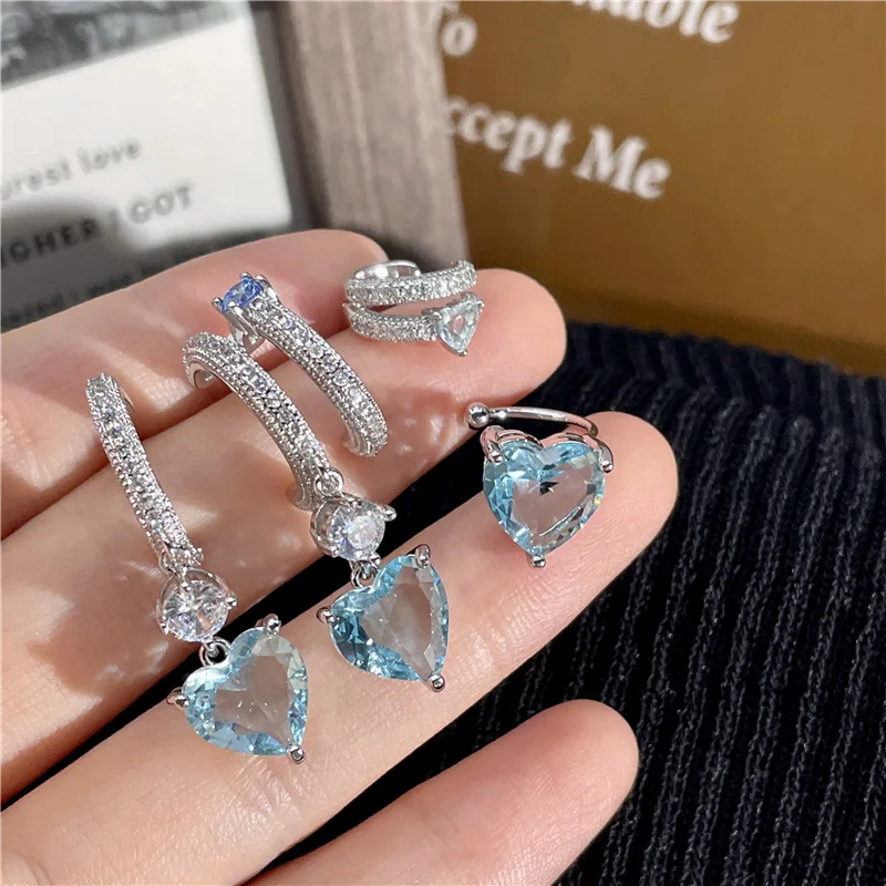 

Sweet Cool Hot Girl Silver Needle Earrings Asymmetrical Zircon Love Earrings Creative Design Earrings Temperament Earrings