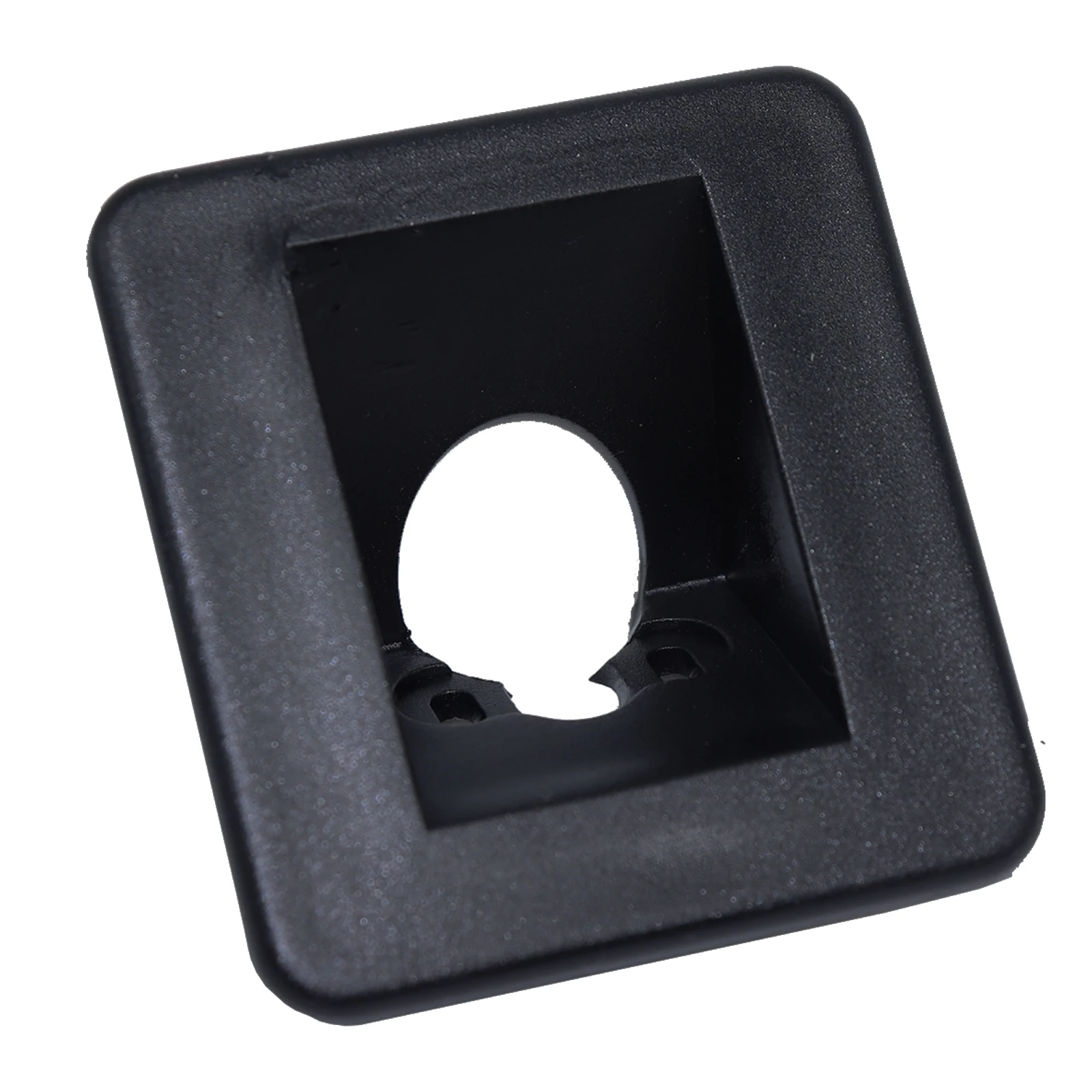 

Кронштейн для камеры заднего вида для Lada Vesta SW Cross / BA3 Vesta SW Wagon 2017 2018