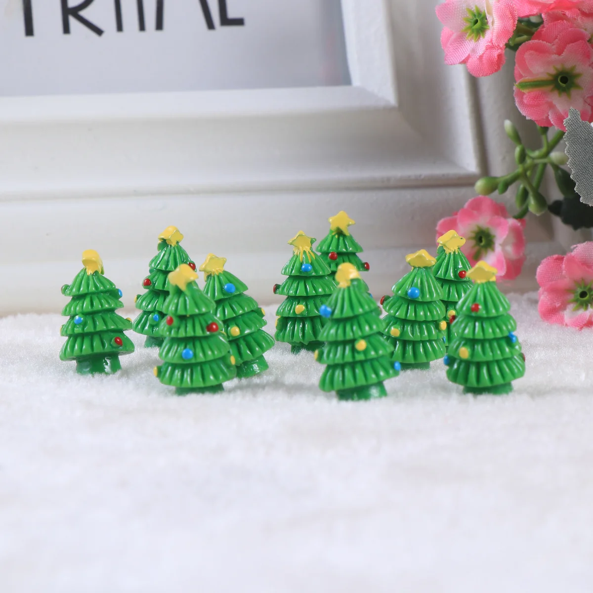 

10pcs Miniature Christmas Tree Ornaments for Crafts Terrariums Pot Decorations