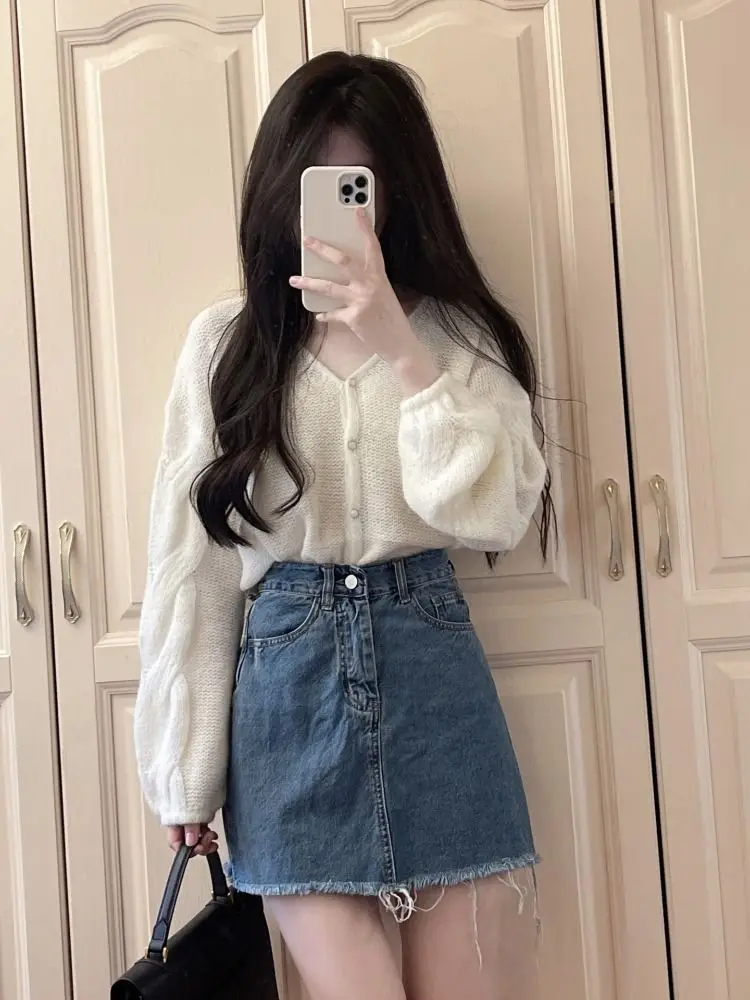 

Весна 2023, маленький молочно-белый топ, джинсовая юбка с коротким рукавом, милый костюм из двух предметов со снижением возраста, Y2K