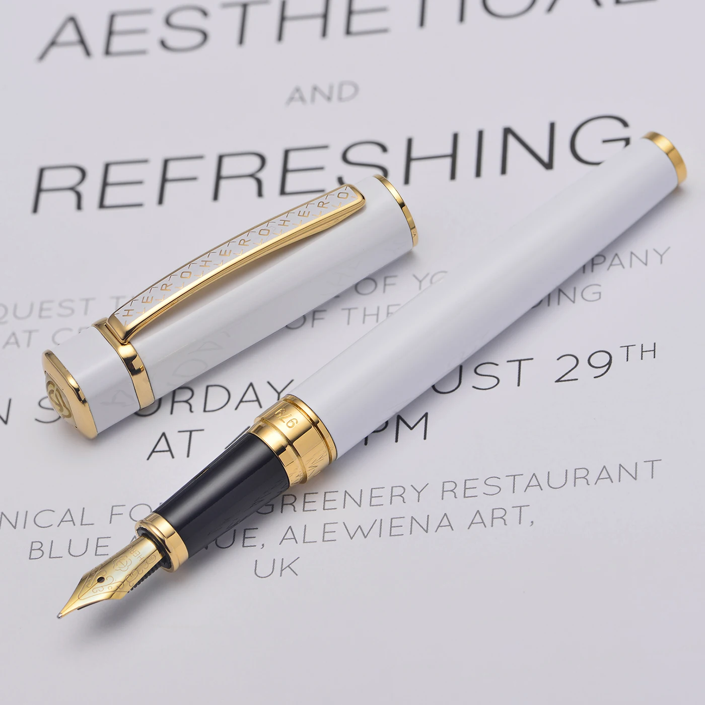 

Hero 979 Metal White Fountain Pen Square Cap Golden Plates Clip Iridium Fine Nib 0.5mm Writing Ink Pen for Office Business Home