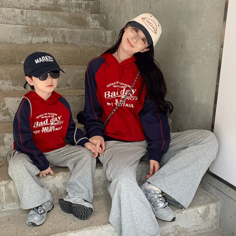 

Mom and Daughter Autumn Hoodies Mother and Son Boy Long Sleeve Hooded Sweatshirts Fashion Parent-child Matching Korea Clothing