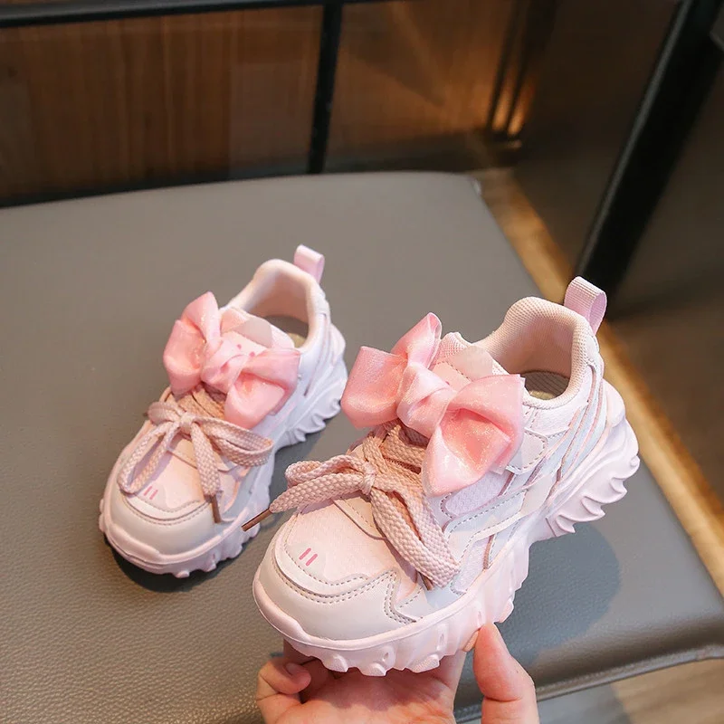 Кроссовки детские розовые спортивные на шнуровке с бантиком модная повседневная