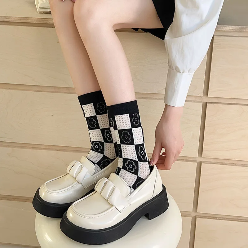 5PCS Fashion Summer Mesh Flower Cotton Socks Set for Women New Plaid Thin JK Lolita Japan Korea Black White Mid-tube Girls Socks