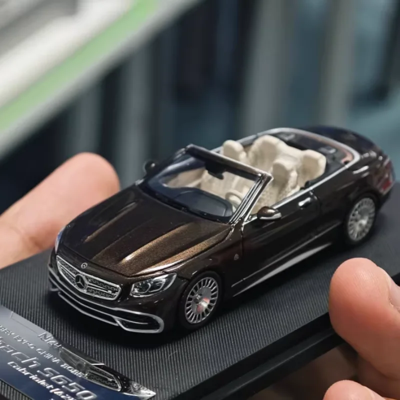 Фото В наличии 1:64 HEC Ханчжоу, ограниченная серия Maybach S650 Cabrio, литая под давлением миниатюрная модель автомобиля из сплава, фигурка для взрослых №2