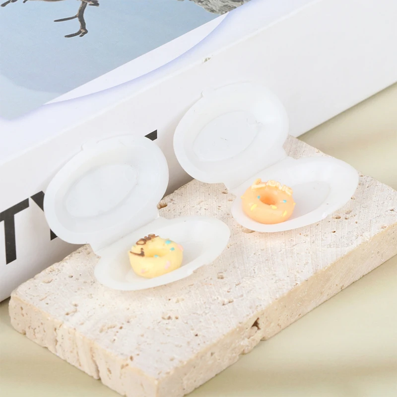 

2Pcs 1:12 Dollhouse Miniature Lunch Box Simulation White Oval Disposable Fast Food Box Model Takeaway Toy Living Scene Decor