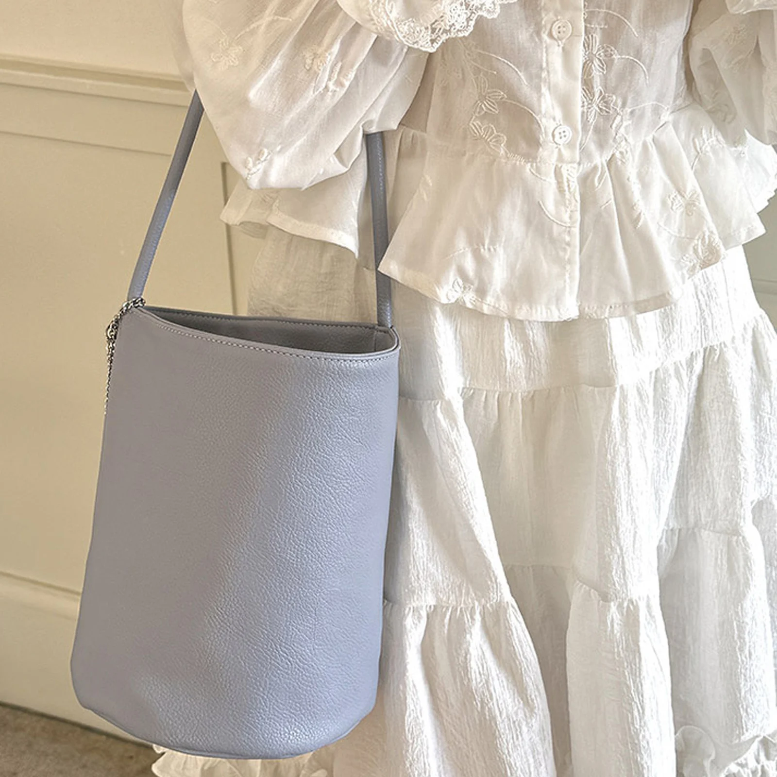 Tas Vrouwen 2024 Nieuwe Ретро Zacht leдере draagnaked Emmer универсальные подключаемые шнурки