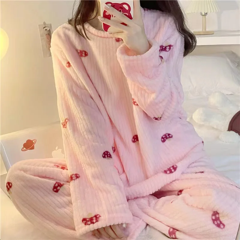 

Winter Coral Fleece Pyjamas Suits For Women Sleepwear Lovely Girls Pajamas Sets 2 Pieces/Sets Round Neck Homewear Home Clothes