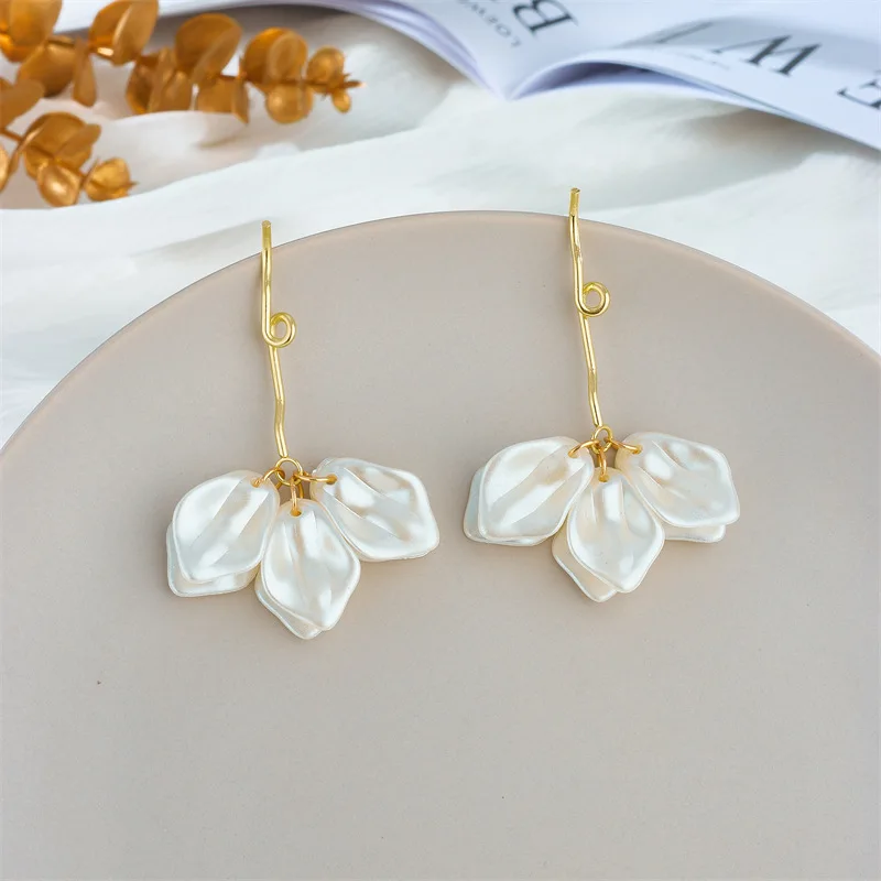 

Women Solid Color Petal Flower-shape Acrylic Earrings Fashion Girl Exaggerated National Style Drop Earrings Jewelry