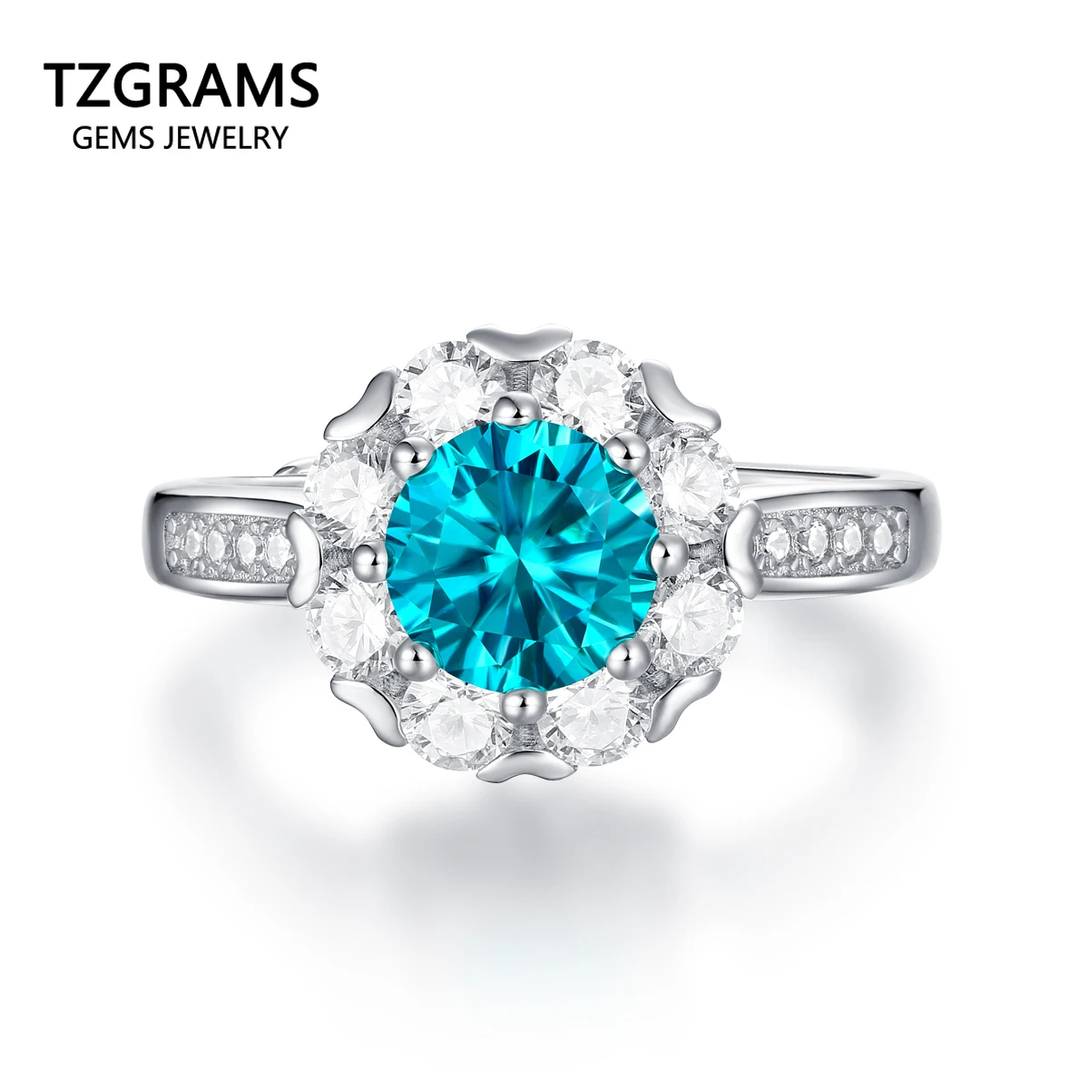 

Женское кольцо из серебра 925 пробы с муассанитом