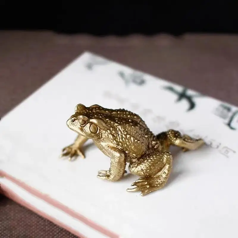 

Статуэтка лягушка из латуни