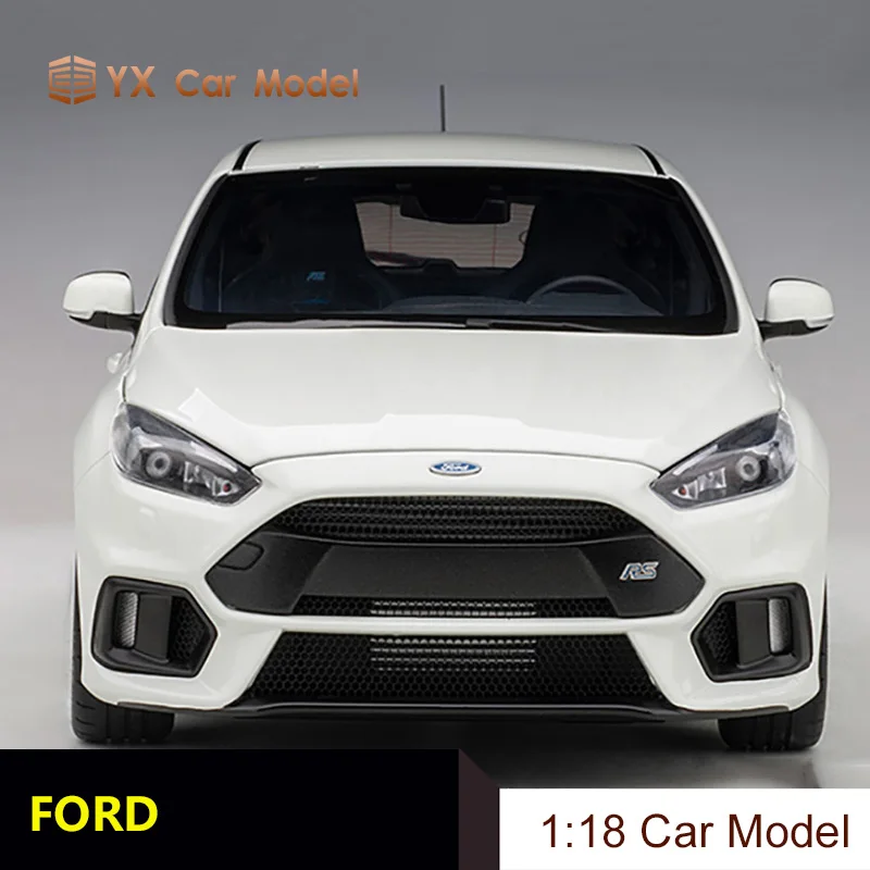 

AUTOart1:18 Ford FORD FOCUS RS 2016 Fox simulation car model ornaments