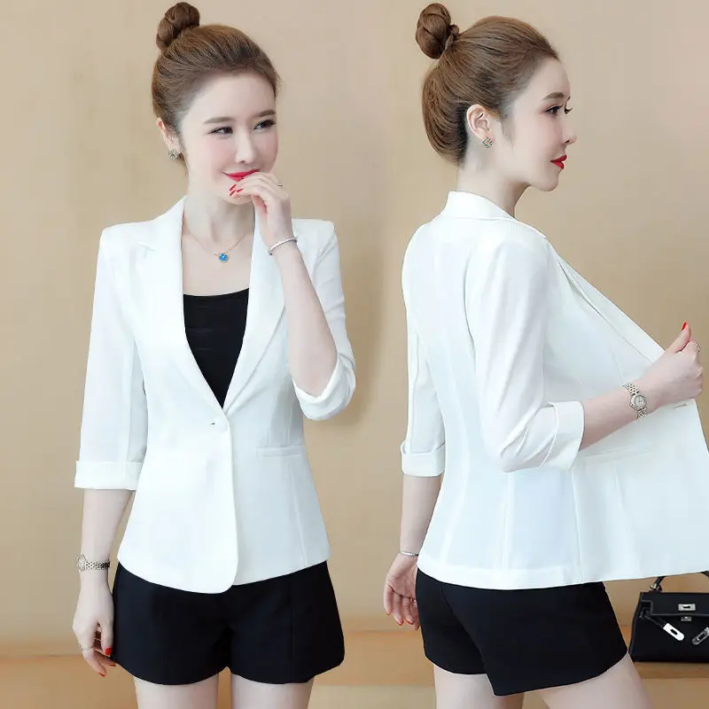 Корейская версия приталенный женский маленький пиджак новинка весны-лета 2024