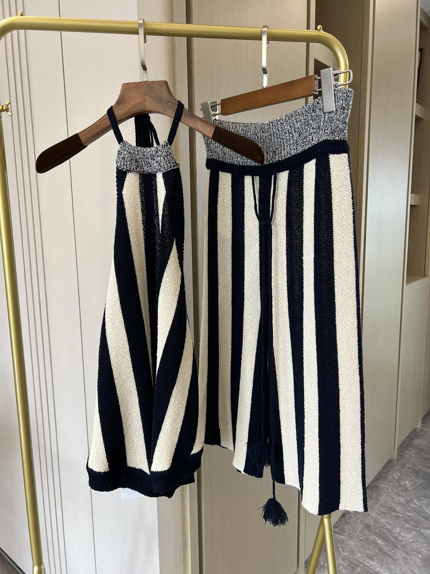 

Top Women Women's T-shirt Urban Corset Woman Clothes Clothing Summer 2022 Sexy Outfits For Woman Striped Knitted Halter Vest