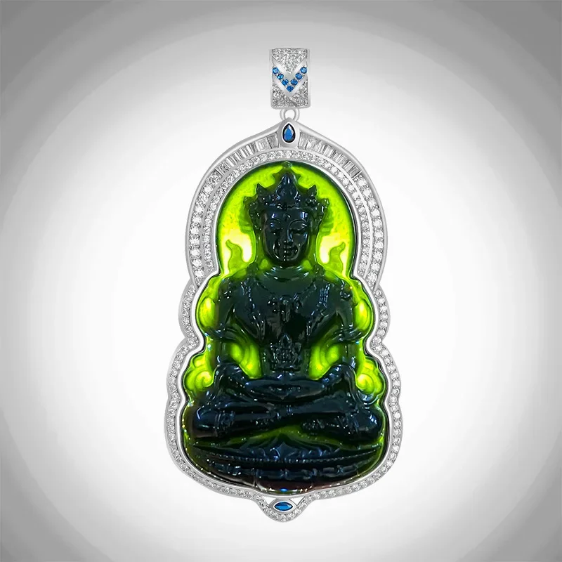 Высококачественный кулон из натурального