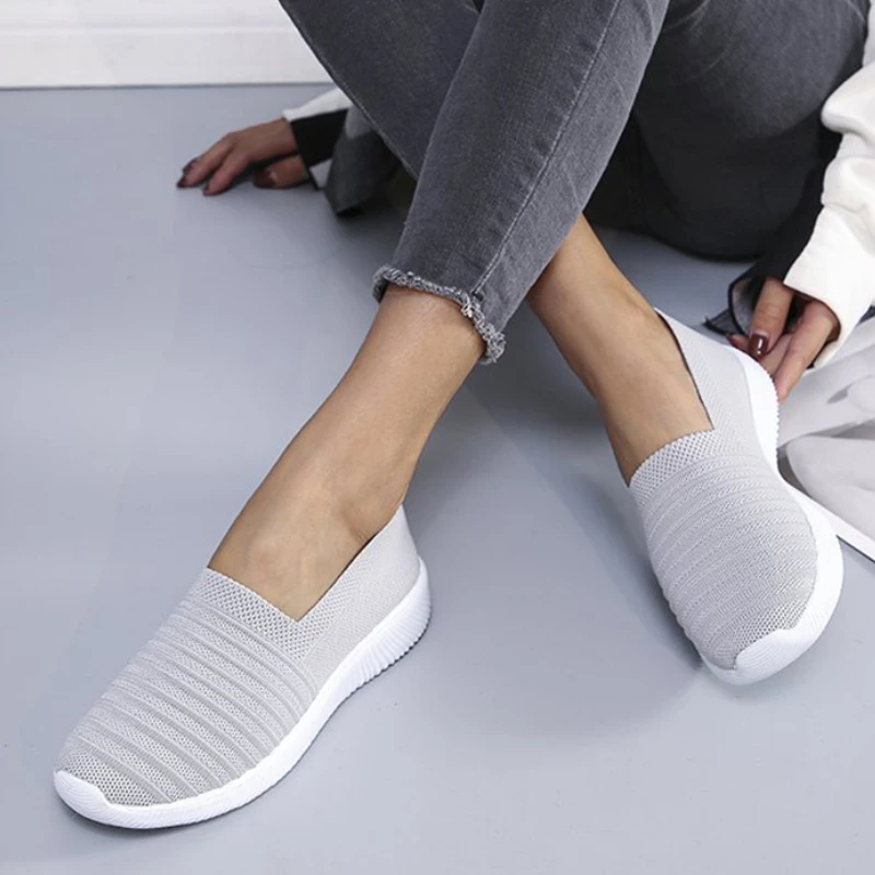 

Women's Sneakers Mesh Breathable Flat Knitted Ladies Shoes Female Vulcanized Shoes Slip on Spring Woman Footwear 2022 Plus Size