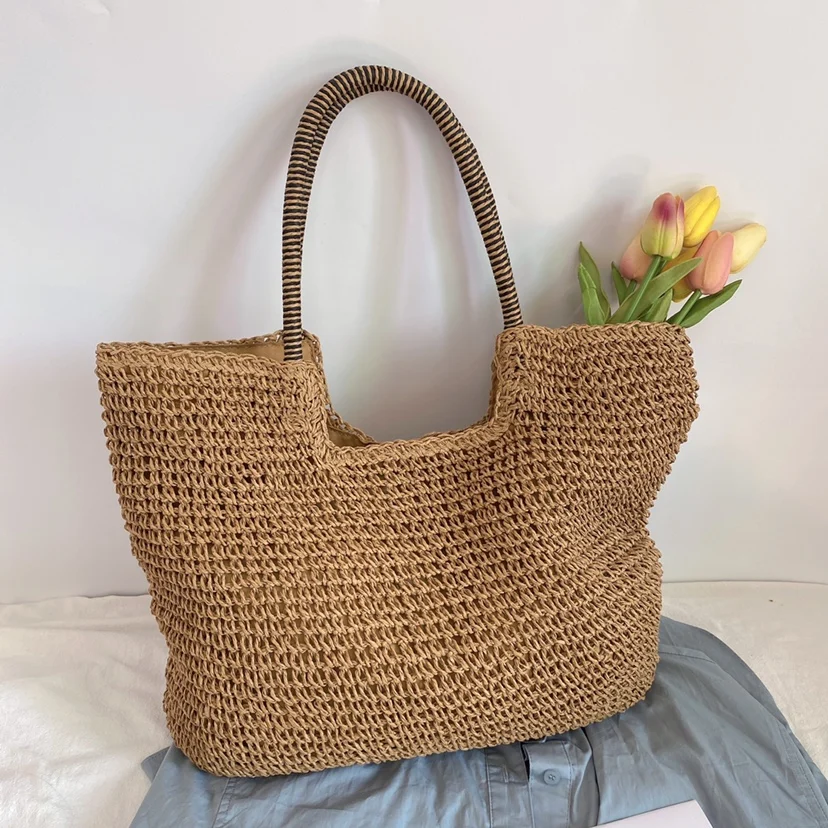 Luxury Designer Large-Capacity Hollow Out Straw Bag Women Hand-Woven Shoulder Bag 2022 Summer Beach Travel Handbag New Female