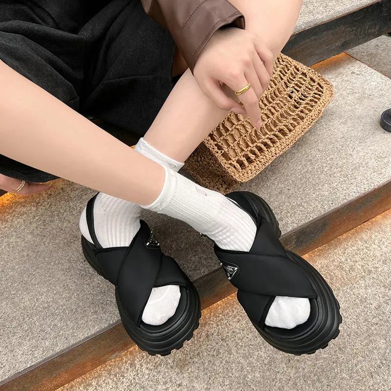 Rock Chunky Cross Strap Thick Sole Women Shoes Summer 2023 Punk Gothic Light Sole Platform Flats Slingback Luxury Women Sandals