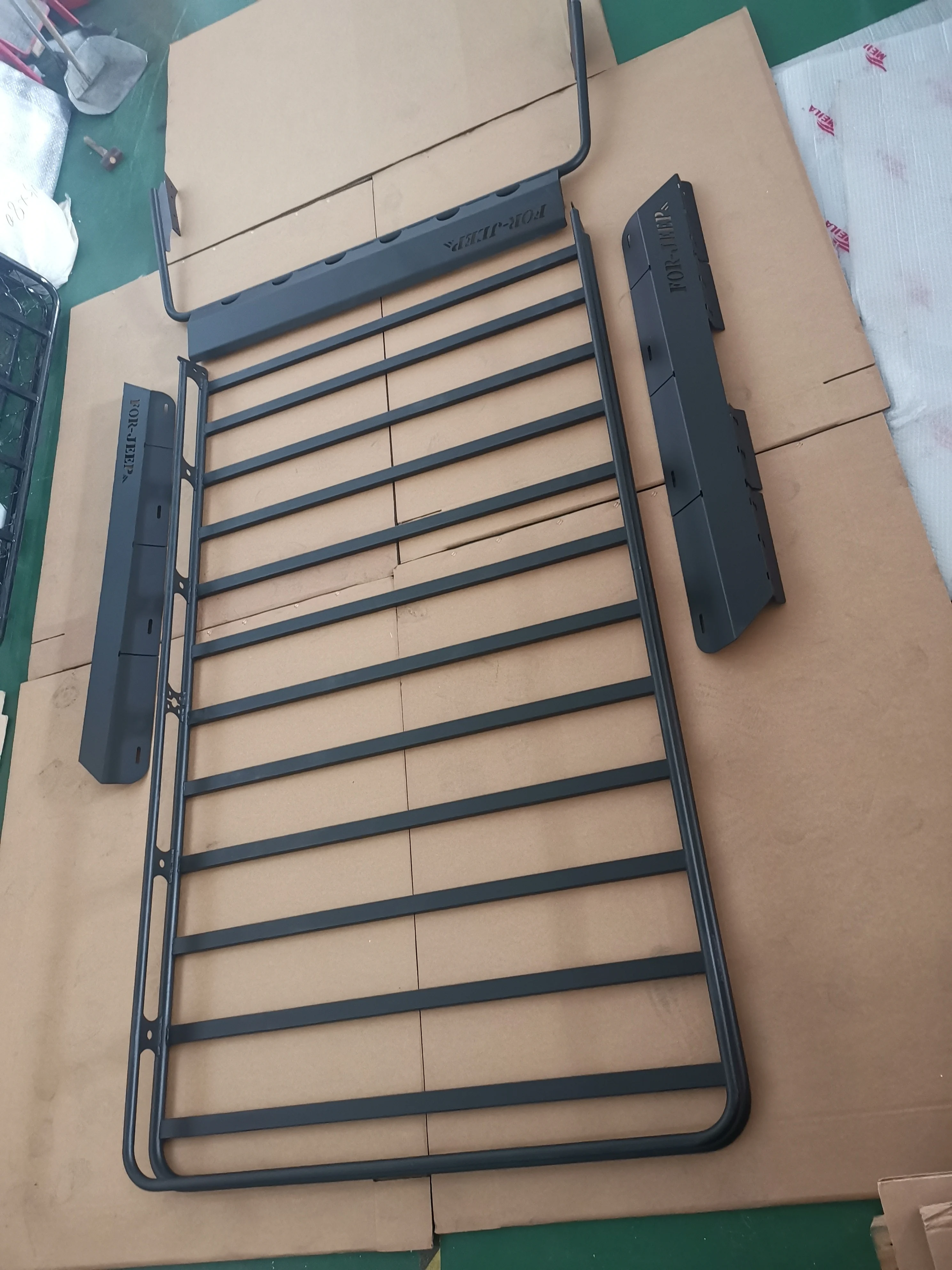 YH-E-017 Высококачественная железная стальная багажник на крышу корзина для Jeep Wrangler