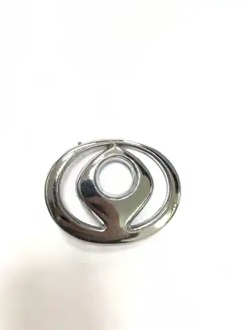 Старый значок мазды