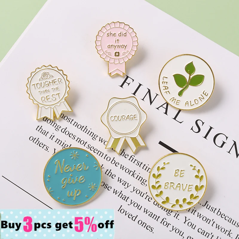 Прямая поставка белые эмалевые булавки для медалей зеленые броши в виде листьев