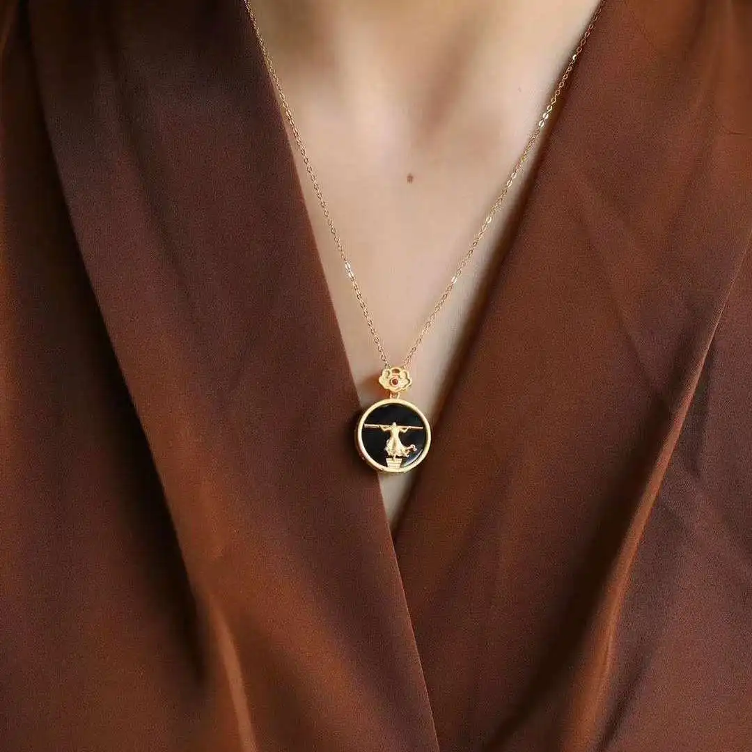 (Hetian) нефрита Тянь Ц темно и Нефритовой подвеской для женщин Круглый китайский