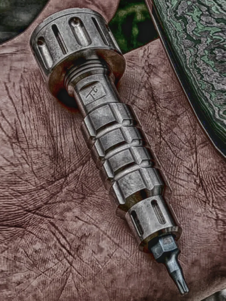 

three generation star titanium alloy screwdriver gyro column control combination disassembly tool screwdriver head EDC