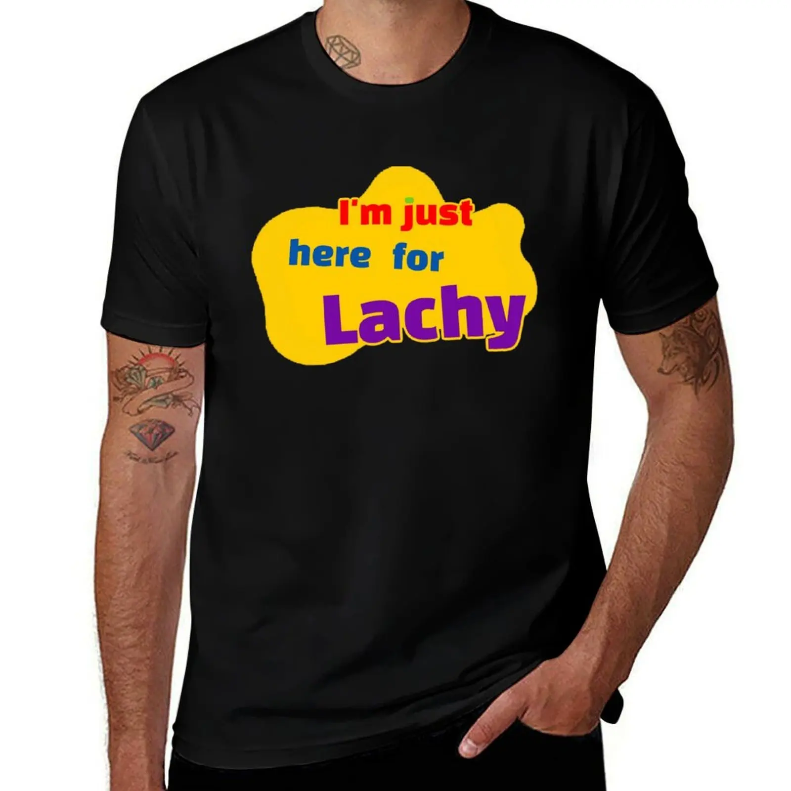 Фото Я здесь просто по причинам, связанным с футболкой Lachy T-Shirt, которая быстросохнущая, для занятий спортом на открытом воздухе. №1