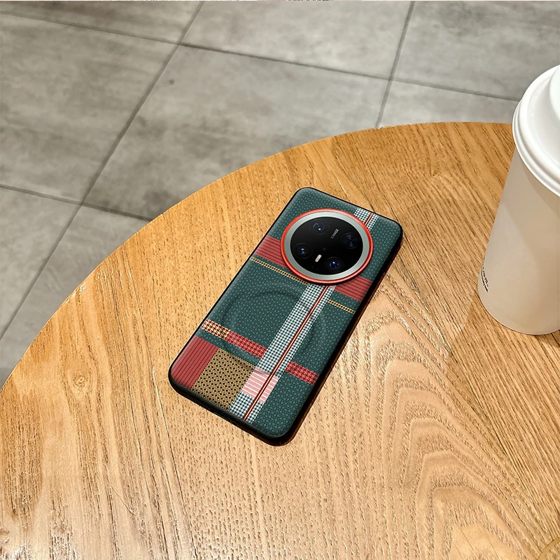 Фото Чехол для Huawei Mate 70 60 Pro, красный, зеленый, в полоску, кожаный чехол Magsafe, индивидуальные металлические ключи, матовый, противоскользящий, мягкий чехол №2