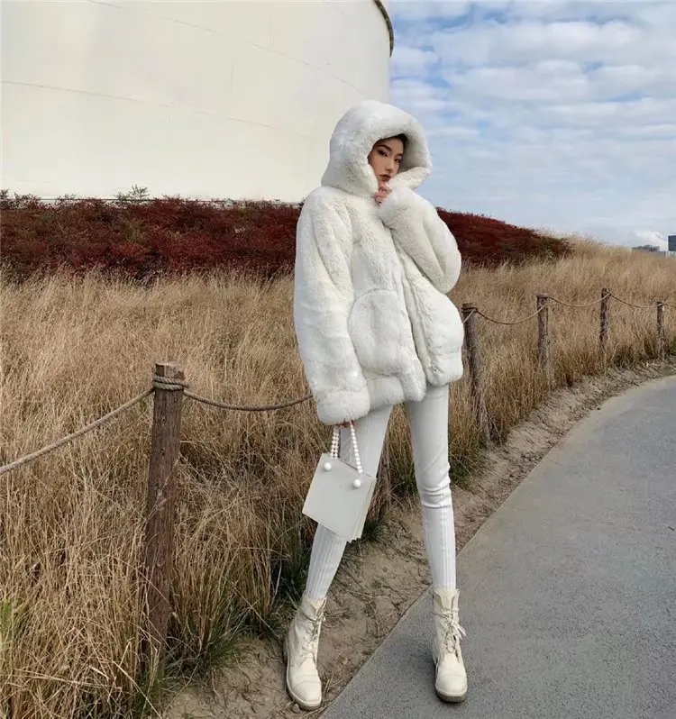 Loose Lamb Fur  Coat Women's Jacket  Autumn/winter Retro White Hooded Plush Furry Velvet Padded Lamb Fleece  Rabbit Fur