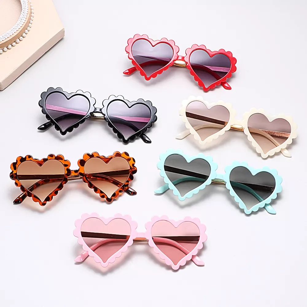 

Heart-shaped Kid Sun Glasses UV 400 Protection Toddler Sunglasses Outdoor Beach Eyewear for 2-8 Years Old Children Party Glasses