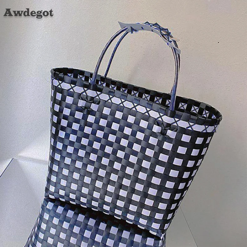 

Handmade PP Striped Weave Tote for Women 2022 Trend Designer Shoulder Bag Female Black White Plaided Knitting Handbag Lady Purse